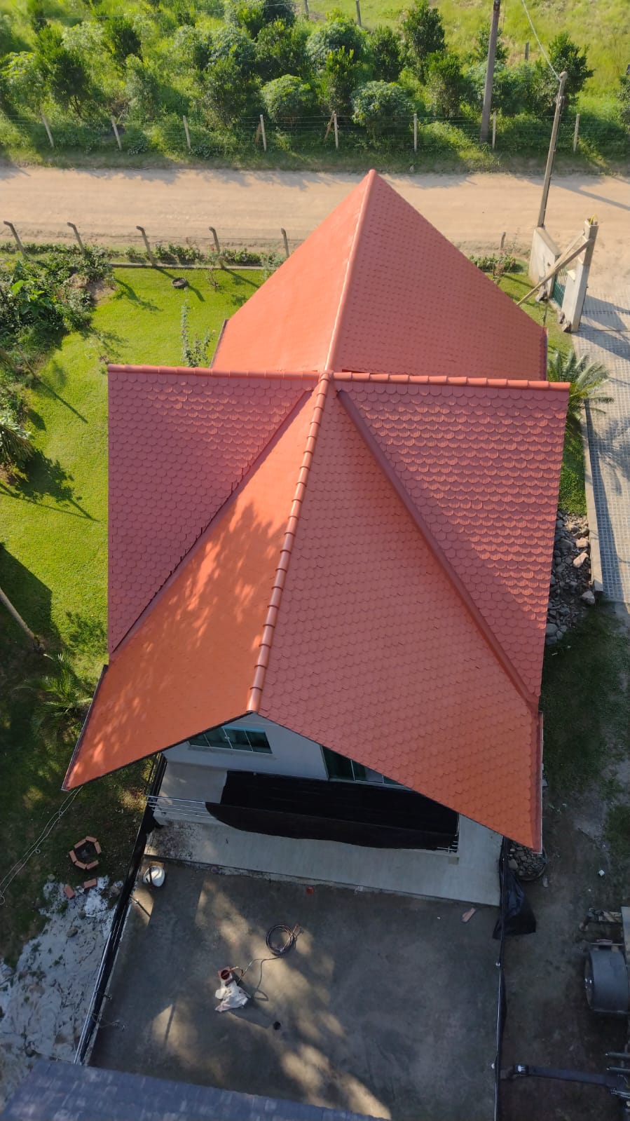 Pintura de telhado pronta